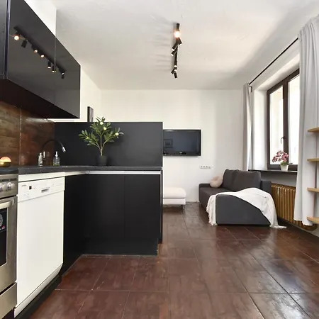 Totu Loft Abrahama *